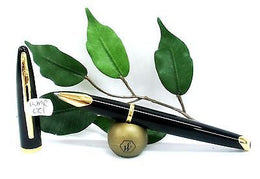 Waterman Carene Rollerball Pen in Black Lacquer with Gold Detail S0700360